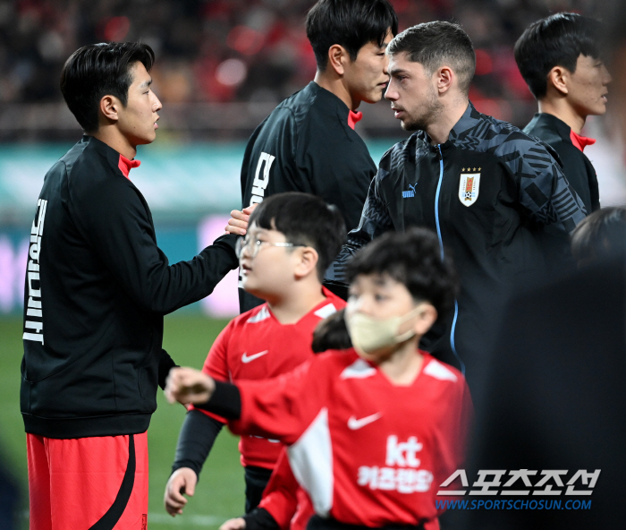 [우루과이전]'우리 강인이 건드렸냐!' 韓 매운맛 야유 응징, 발베르데 …