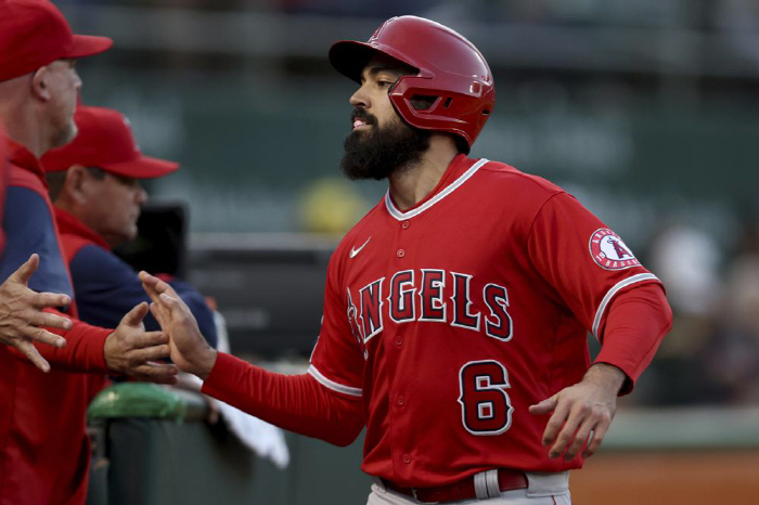 팬과 싸움박질 3210억짜리 빅리거, MLB 진상조사...동료들도 한숨