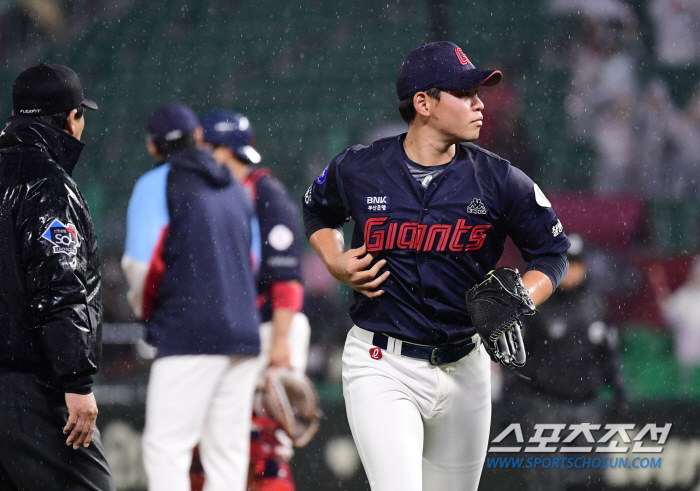 "실패해도 괜찮아. 박세웅처럼 싸워!" 3년차에도 '볼볼볼'…21세 김진…