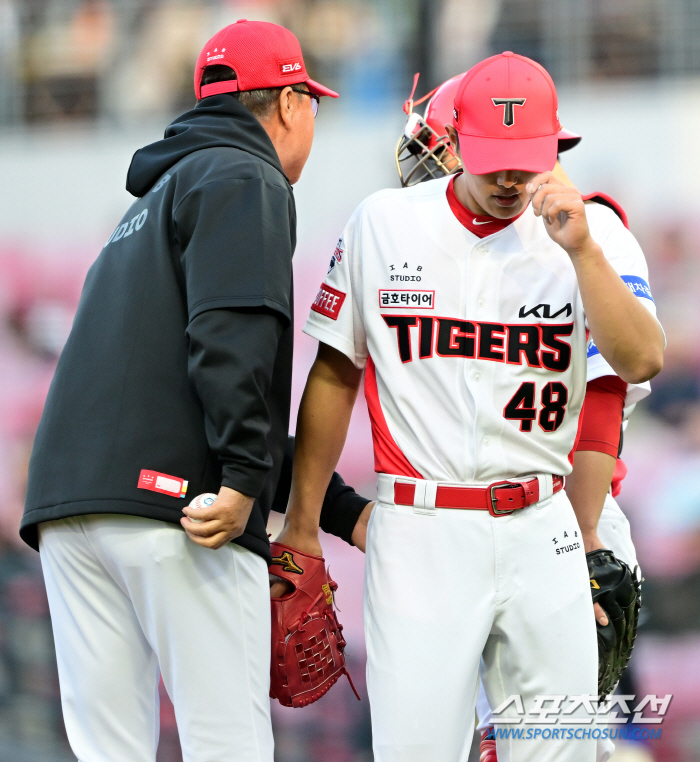 '웃다가 굳은 표정' 150km 좌완 파이어볼러..'제구만 잡히면 대투수…