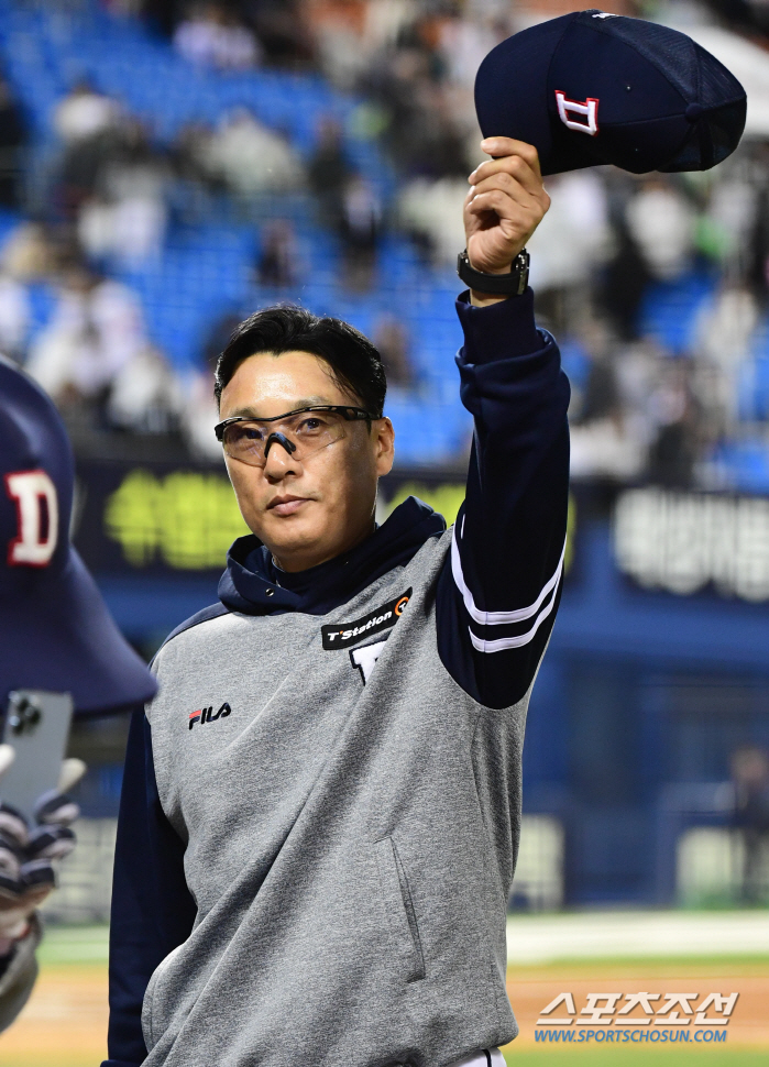 감독 첫 해 3위 질주도 "많이 부족하다"…국민타자는 여전히 배고프다