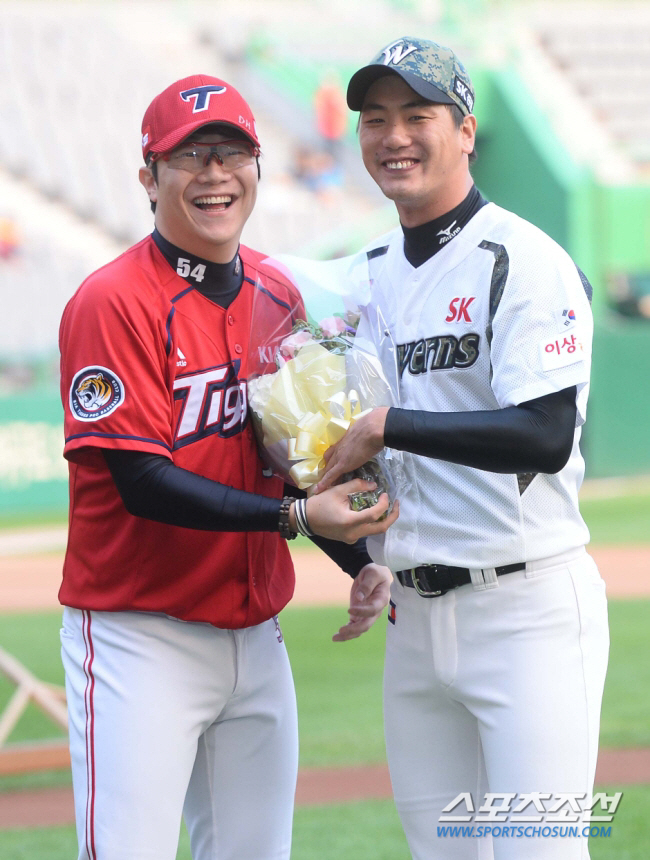 사라진 150km, 변화구-완급조절의 향연...흐르는 세월이 느껴졌다