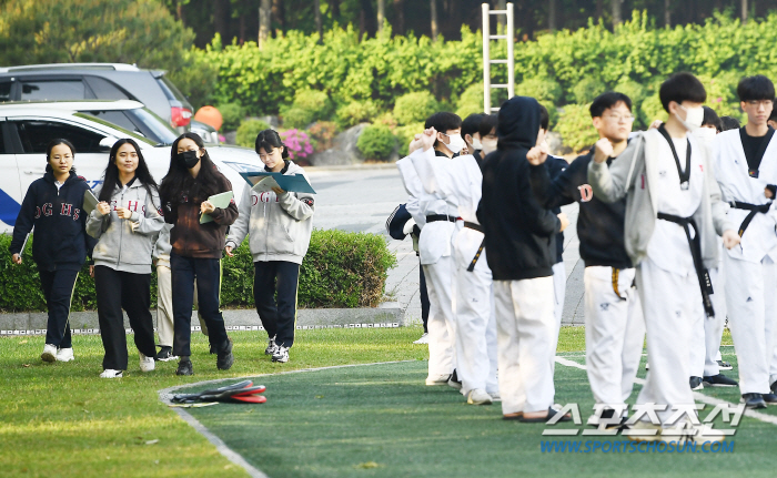 공부체력X인성 키우는 모닝태권도,'동탄국제고' 전교생이 유단자[다시 학교…