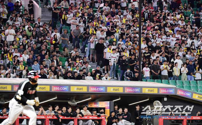 수요일인데 외야까지 찼다…1위 빅매치, 이틀간 3만 관중 '초대박'[인천…