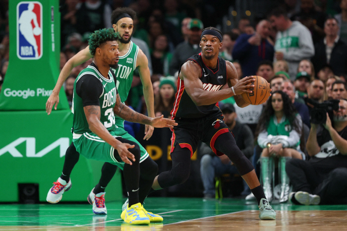 NBA 최초 역스윕 눈 앞 보스턴. 6차전 너무 억울할 뻔했다. 결정적 …