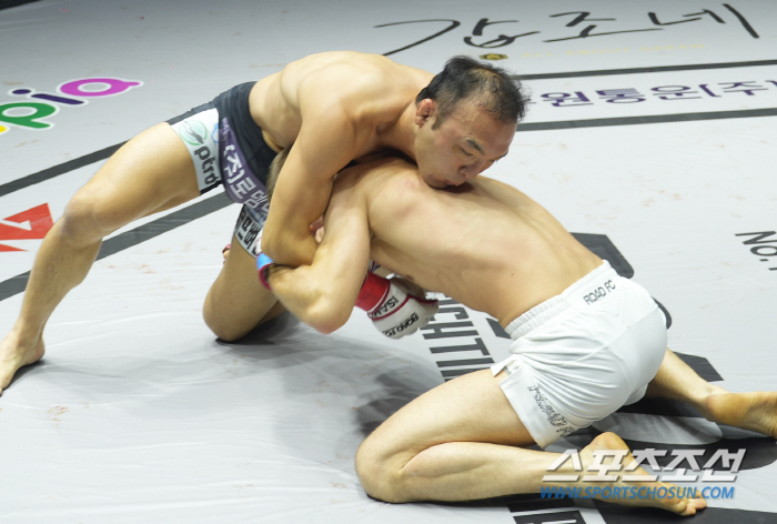 원주 MMA 스포츠 페스티벌에서 전세계 최초 MMA 전용 경기장 발표…글…