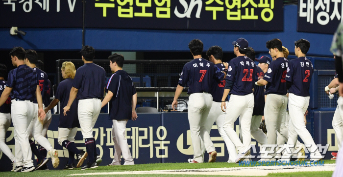 봄날의 꿈처럼 스러진 '롯데삼강'…'원태인→오승환 출격' 삼성과 벼랑끝 …