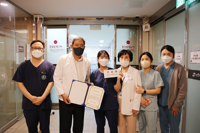 실신한 운전자 교통사고에 달려간 간호사…"본능적으로 움직였어요"