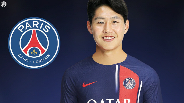 [오피셜]태극기 든 KING 이강인, '한국인 최초' PSG 공식 입단 …