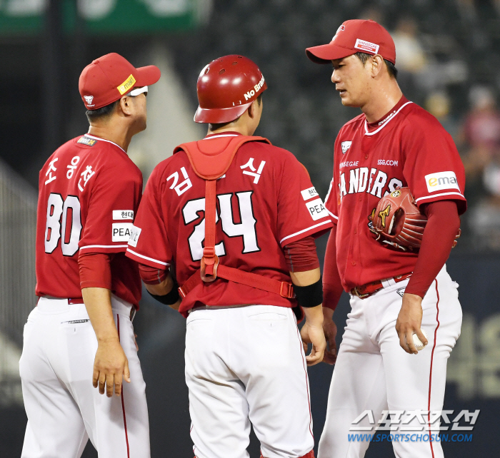 역시 최정 랜더스! 공격 집중력 앞선 SSG, 1-2위 대결에서 LG 꺾…