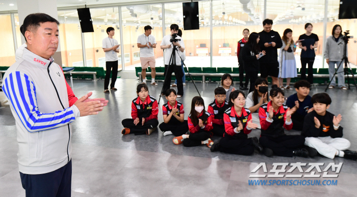 "우리도 도전!강원2024" 선수X학생X국대5G 하나된 경기도 행복컬링'…