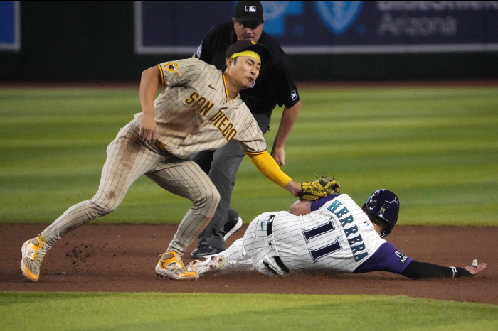 "김하성, 아직 톱 아니야" WAR 야수 1위 또 외면받다니, MLB 올…