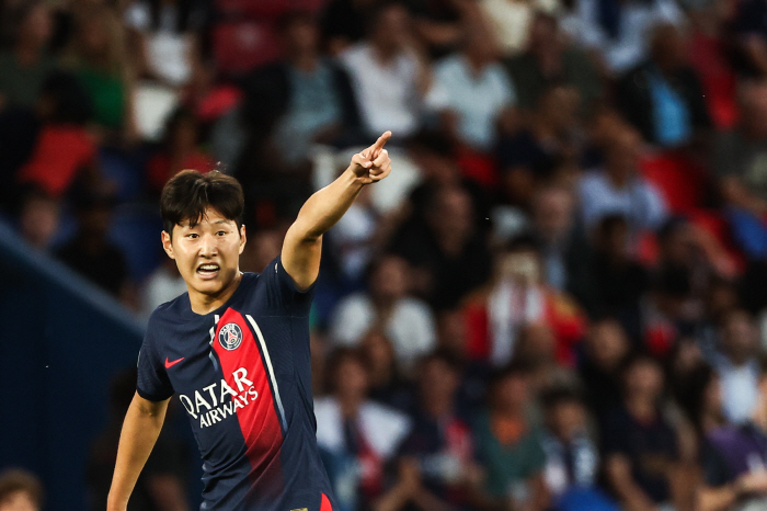 '이강인 쾌재' PSG, 맨시티의 월클 MF 영입 포기 "NFS 존중"