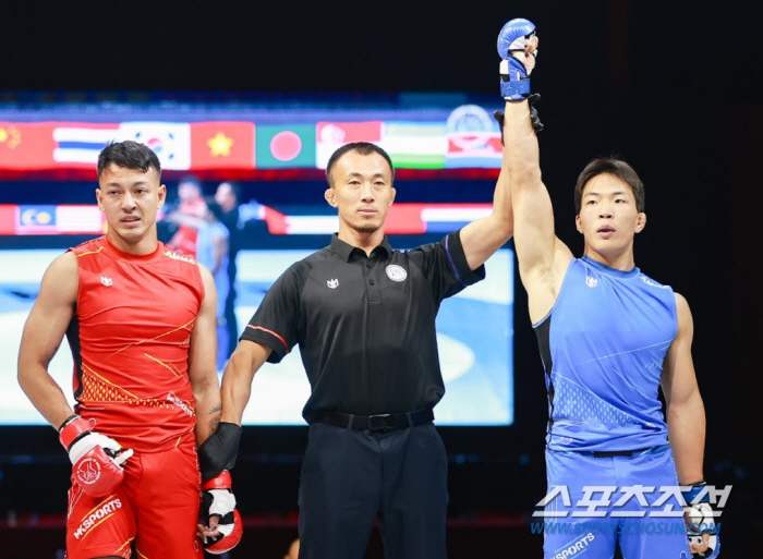 제1회 MMA 아시아 선수권 대회 출전한 대한MMA연맹 심판단 1위, 선…