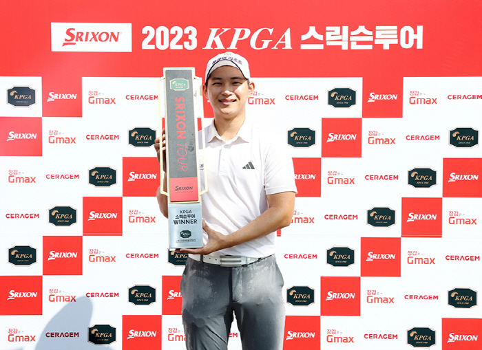 엄정현, 연장 접전 끝에 'KPGA 스릭슨투어 17회 대회' 우승