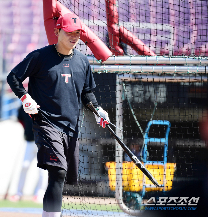 '방망이 네가 사 와!' 김도영, 매서운 타격감 뽐냈으나 코치에게 혼쭐[…