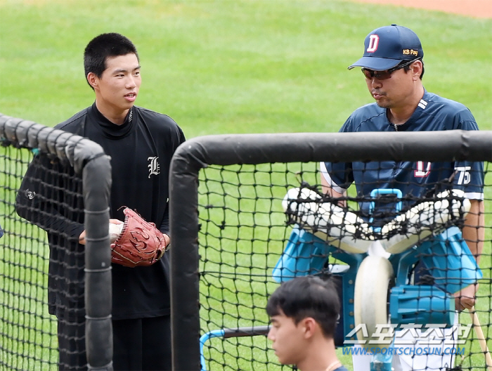 잠실구장 볼보이 된 고교 투수, '밥값 벌자’고 시작했는데 상상도 못 한…