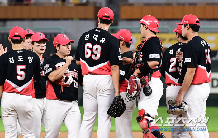 '아직 한발 더 남았다' 98일 만에 복귀한 베테랑 투수, 드디어 폼 되…