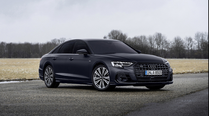 '아우디 A8 50 TDI 콰트로 블랙 에디션' 50대 한정 판매