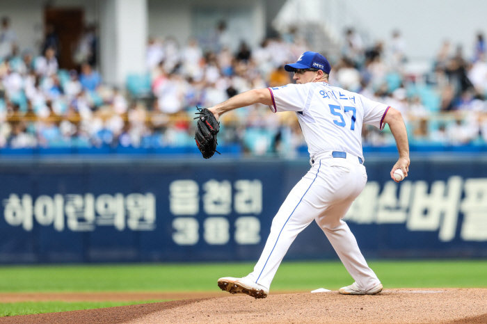 "롯데 KIA 만나면…" '천적'도 쇼용 없었다...'퐁당퐁당' 극복 못…