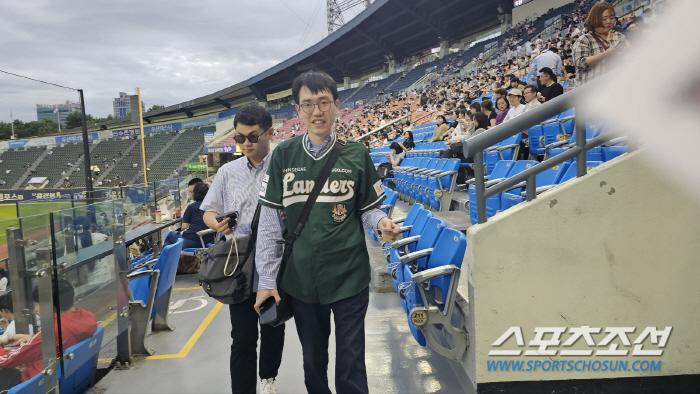 "실시간중계 직관!" 1년2개월만에 확 달라진 야구장,시각장애'찐팬'들의…