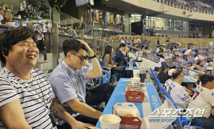 "실시간중계 직관!" 1년2개월만에 확 달라진 야구장,시각장애'찐팬'들의…