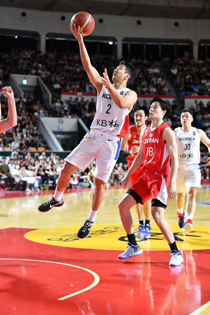 [AG이슈]"큰 대회 나가는데…" KBL 구단들의 '통큰'결정, '특별 …