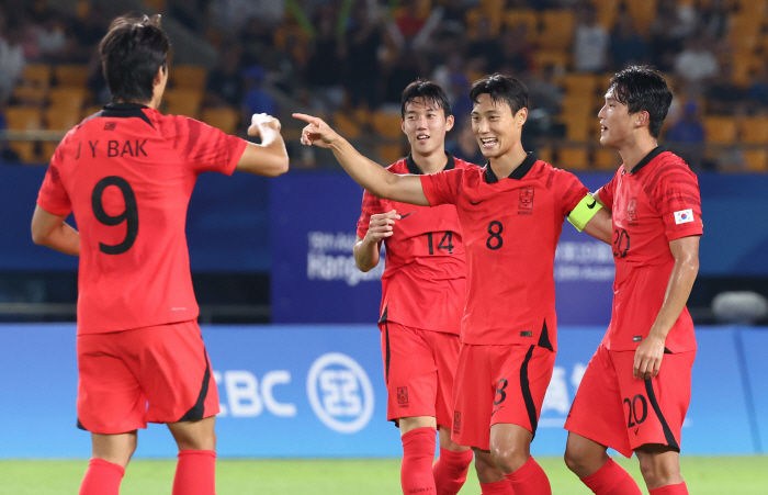 '이강인 첫 출전+35분' 한국, '이한범-백승호-고영준 연속골' 바레인…