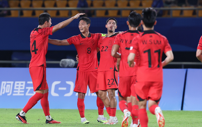 '이강인 첫 출전+35분' 한국, '이한범-백승호-고영준 연속골' 바레인…