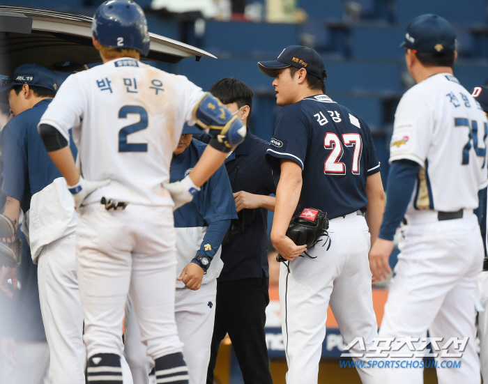 "회복기간 불확실" 145㎞ 헤드샷 후송→코뼈 골절 진단, 수술은 피했다…