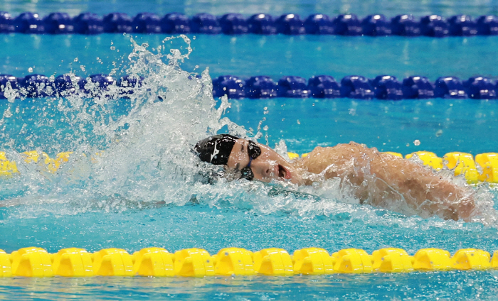 "함께일때 더 강한 '미친' 황금세대" 男계영800m 4번레인,첫金역사 …