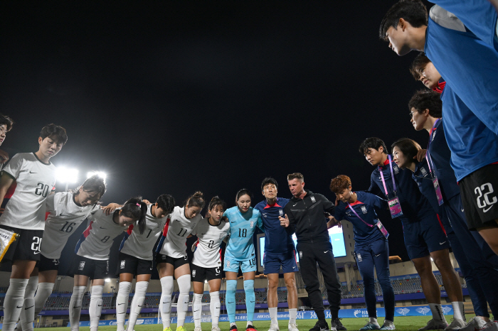 [항저우 ON]손화연 해트트릭→지소연, 韓 축구 첫 150경기+69호골……