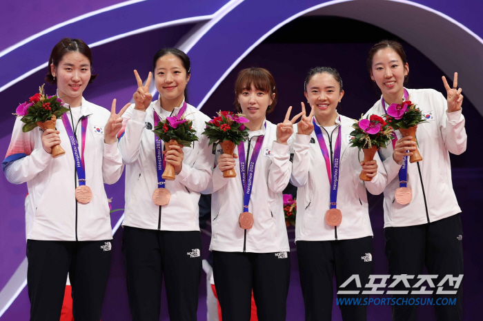 "한국 女탁구의 투혼!수고했다"'현정화 애제자'서효원의 간절했던 세번째 …