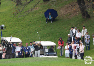 황금 연휴에 펼쳐진 가을 골프 축제, 갤러리 함성으로 물들었다[파주 스케치]