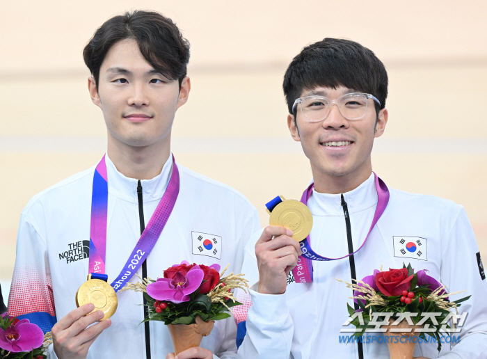 [항저우]"첫 금메달은 남자 사이클" 김정빈-윤중헌 개인 추발 4000m…