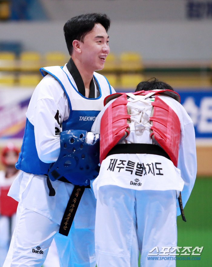 '세계2위 태권청년'주정훈"안세영 투혼에 힘받아 항저우金! 태권도 후배들…