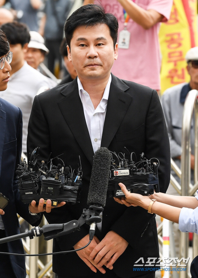 [SC초점] 양현석 '보복협박' 유죄, 블랙핑크 재계약+베몬 데뷔 어떻게…