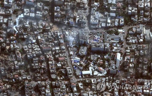 '인간방패' 논란속 이스라엘 전격 진입한 가자 최대 알시파병원