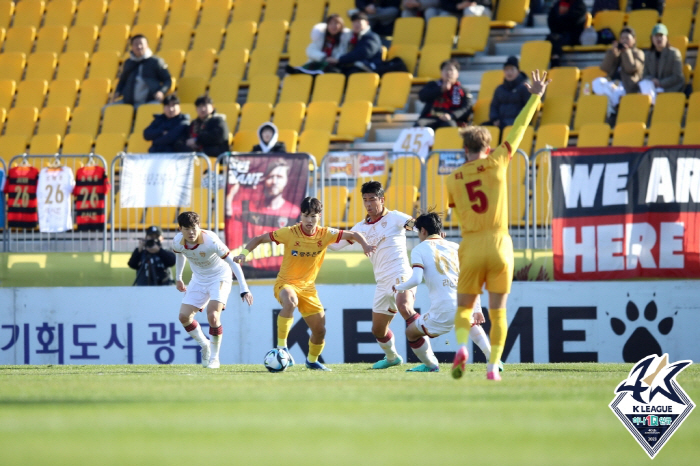 [현장리뷰]기적을 쓴 돌풍팀 광주, 구단 최초 ACL 진출 확정…포항과 …