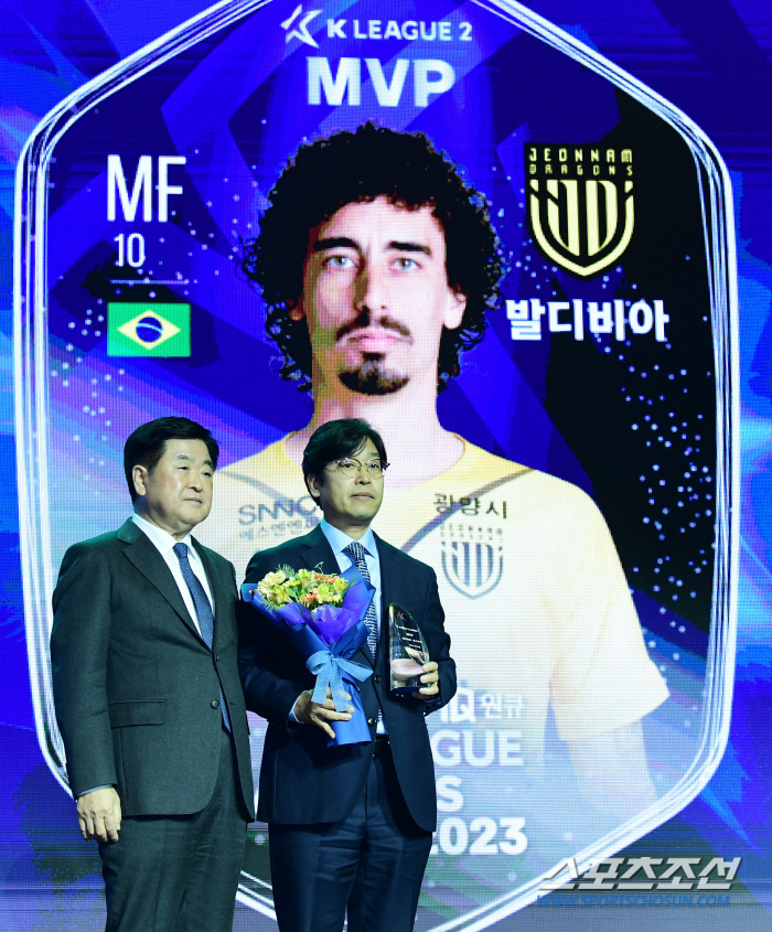 [K리그 대상]'K리그2 MVP' 발디비아 "한국에서 역사 쓰고 싶다"