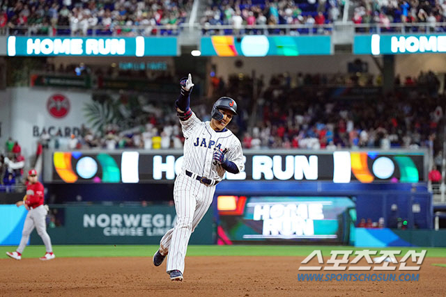 '원투 펀치' 야마모토 이마나가…4번-좌익수 요시다, WBC 일본 우승 …