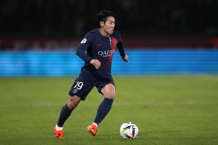 "이강인을 신뢰해라!" PSG, 도르트문트전 과제는 '뎀벨레 빈자리' 채…