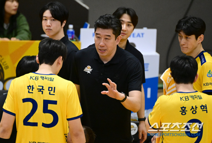 크리스마스 이벤트 많이 준비했는데... 1위에 0대3 패배. "황경민 몸…