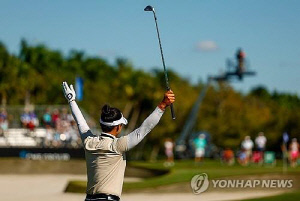 양희영 LPGA 투어 최종전 이글, AP 선정 최고의 샌드웨지샷