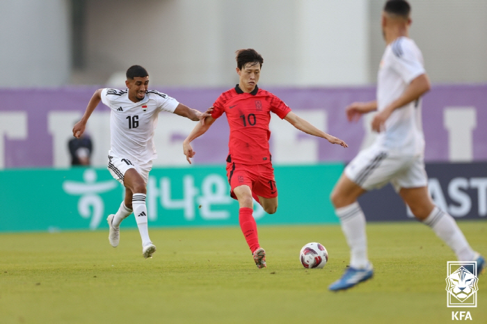 '이재성 환상 중거리포' 플랜B 가동 한국, 이라크에 1-0 리드