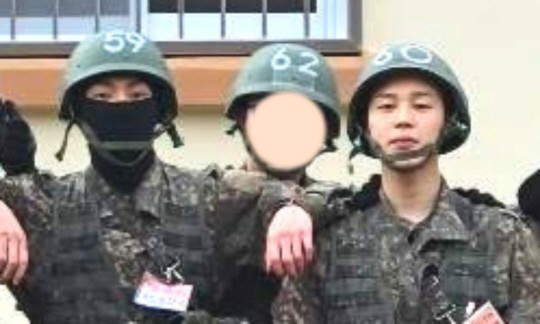 방탄소년단 지민X정국, 멤버에서 군 동기로…훈령병들과 스스럼 없는 장난美