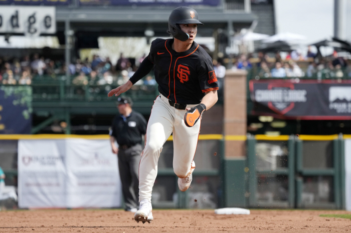 "무려 비거리 128m! 속도 177km/h!" 바람의 손자, MLB 데…