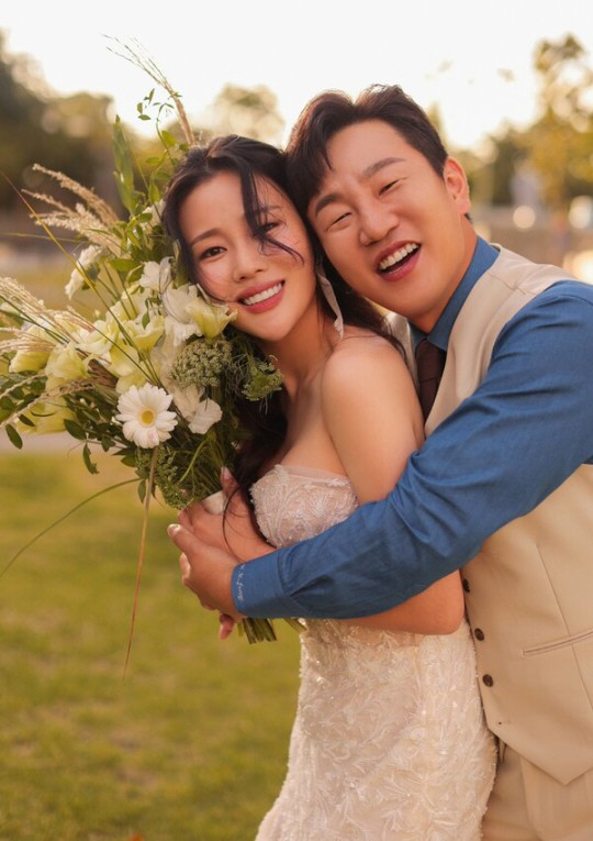 '하지원 주례·이효리 축가'…'짠한형', 정호철♥이혜지 결혼식, 오늘(9…