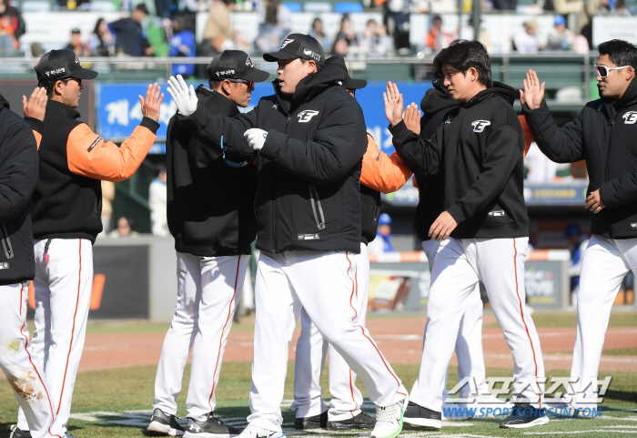 "첫 출발이 좋다"…8이닝 무실점&2홈런 6득점, 달라진 한화 '기대 만…