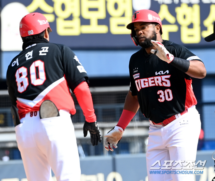 "5번 다운 스윙해달라" 역전 스리런으로 증명! 포지션 변경+3년차 징크…